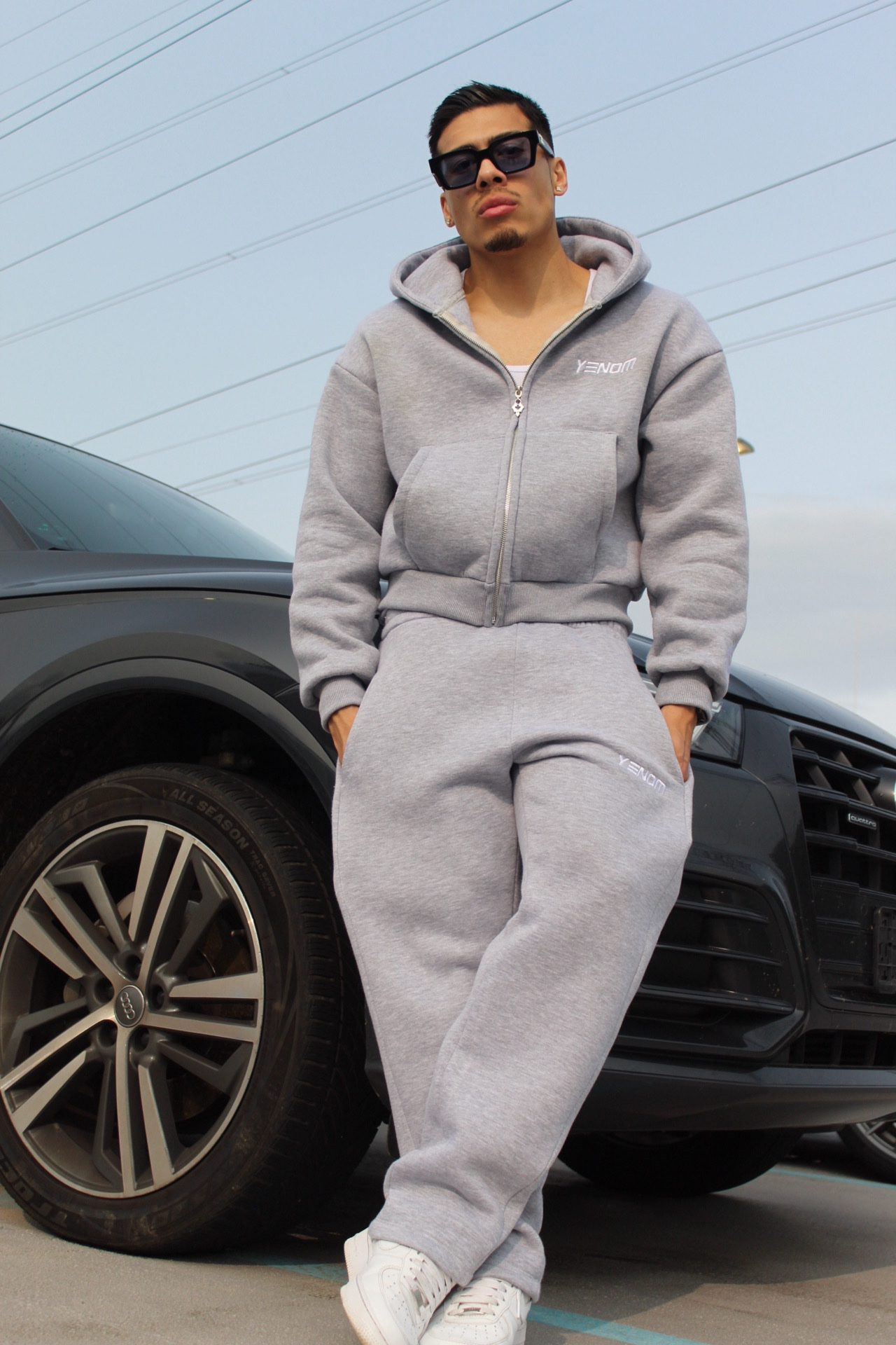 Yenom™ Grey Zipper