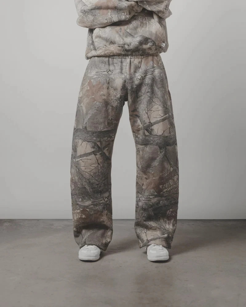 Oversized Camo Tracky